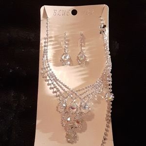 Rhinestone necklace set